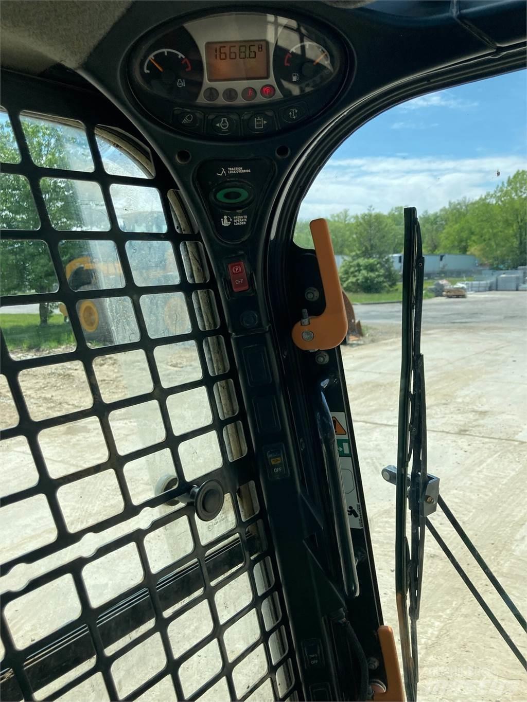 Bobcat T740 Mini chargeuse