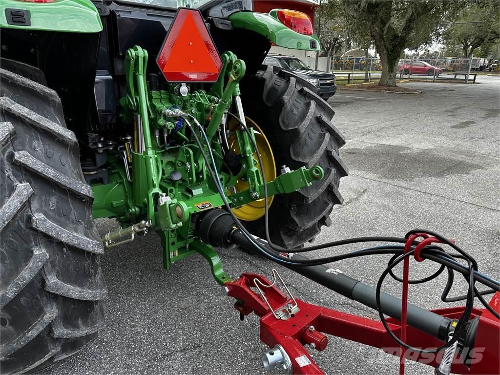 Bush Hog 2820 Dérouleuse, pailleuse