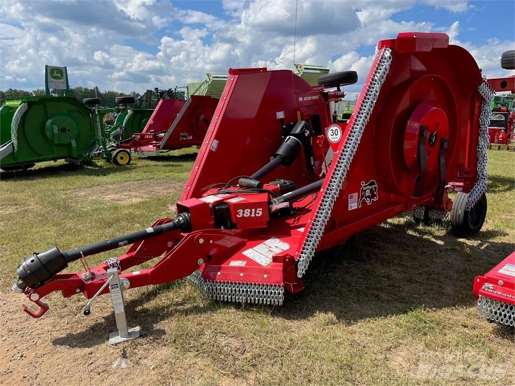 Bush Hog 3815 Dérouleuse, pailleuse