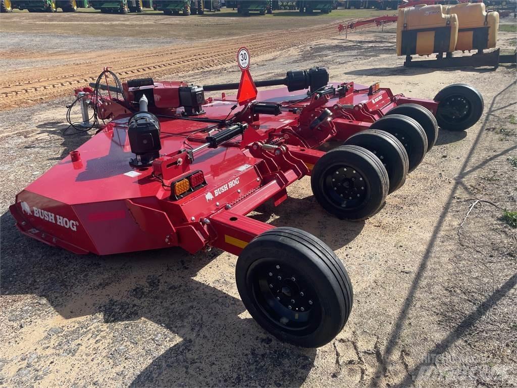 Bush Hog 4115R Dérouleuse, pailleuse