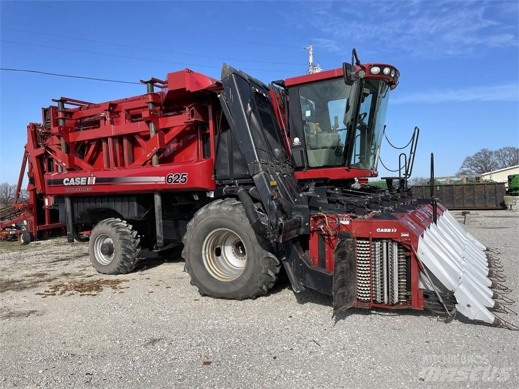 Case IH 625 Autres matériels de récolte et d'arrachage