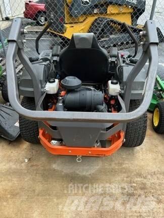 Husqvarna Z548 Tondeuses à rayon de braquage zéro