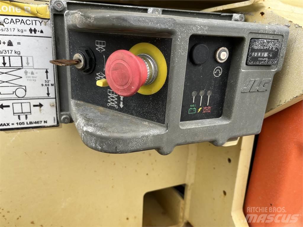 JLG 3246ES Autre grue