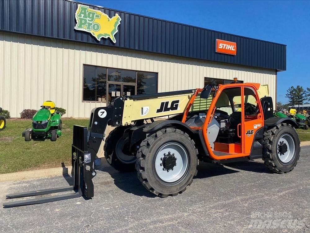 JLG 742 Chariot télescopique