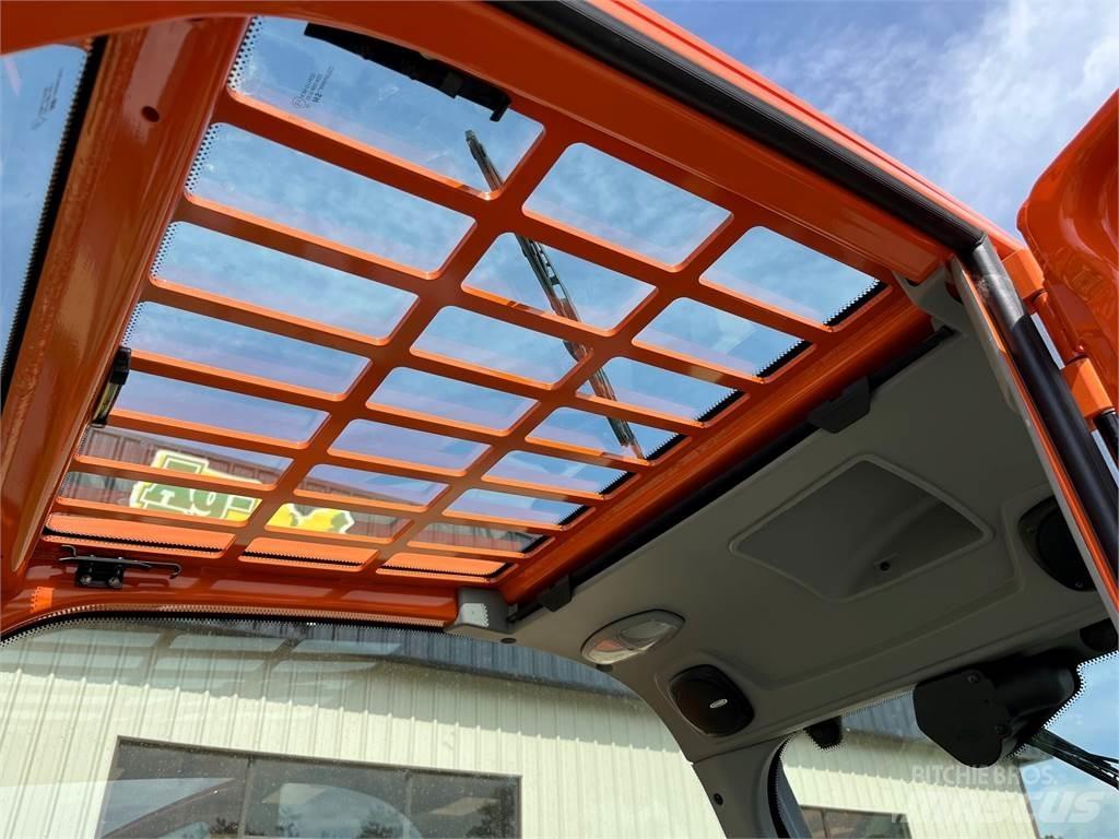 JLG 823 Chariot télescopique