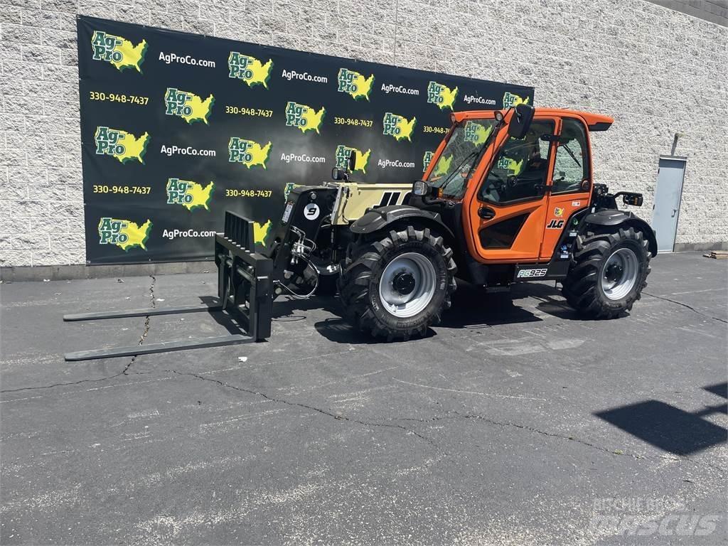 JLG 925 Chariot télescopique