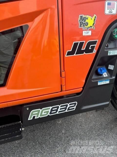 JLG AG832 Chariot télescopique