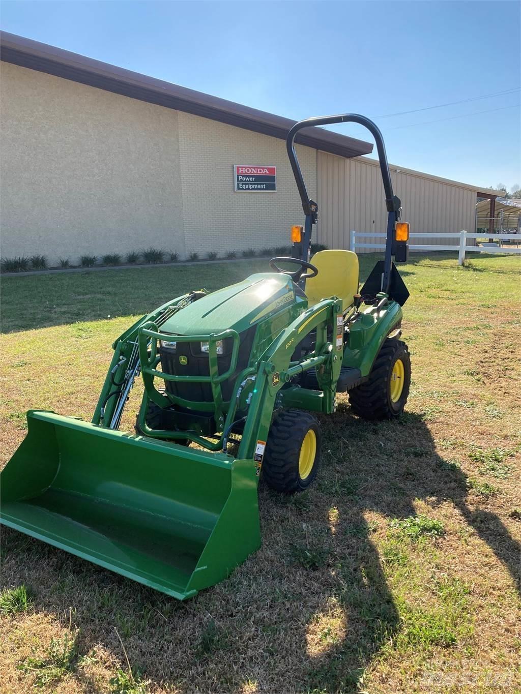 John Deere 1023E Micro tracteur