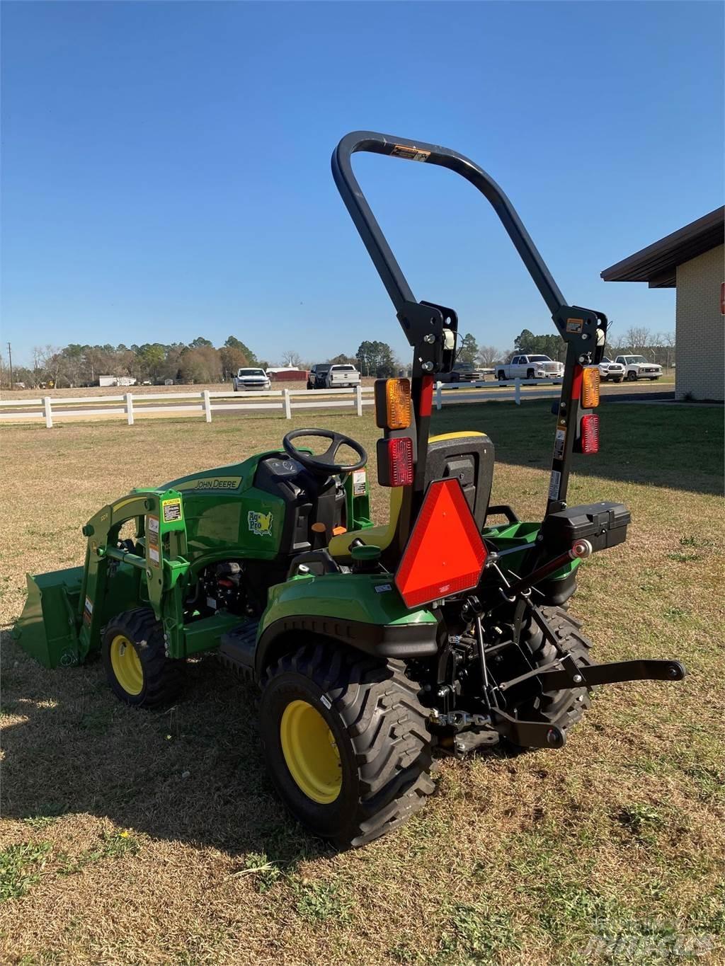 John Deere 1023E Micro tracteur