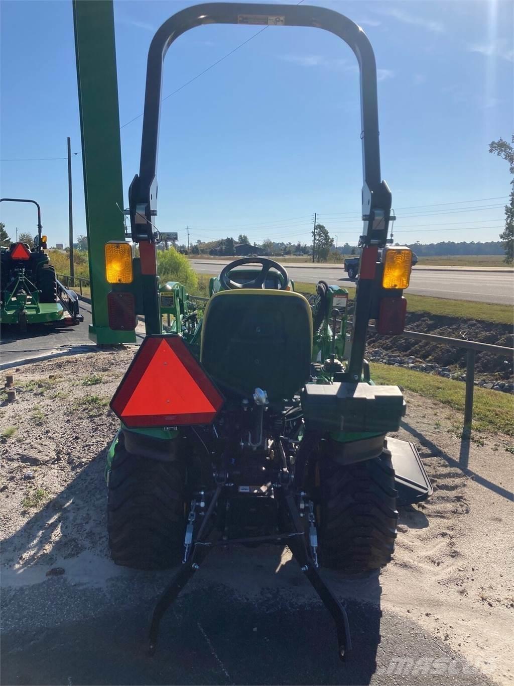 John Deere 1023E Micro tracteur