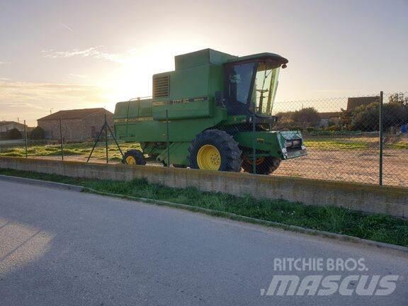 John Deere 1177 Moissonneuse batteuse