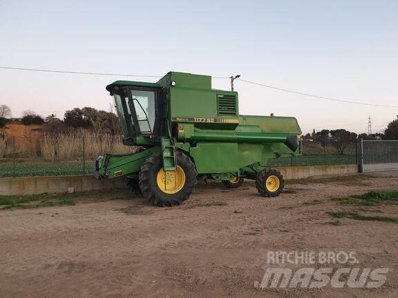 John Deere 1177 Moissonneuse batteuse