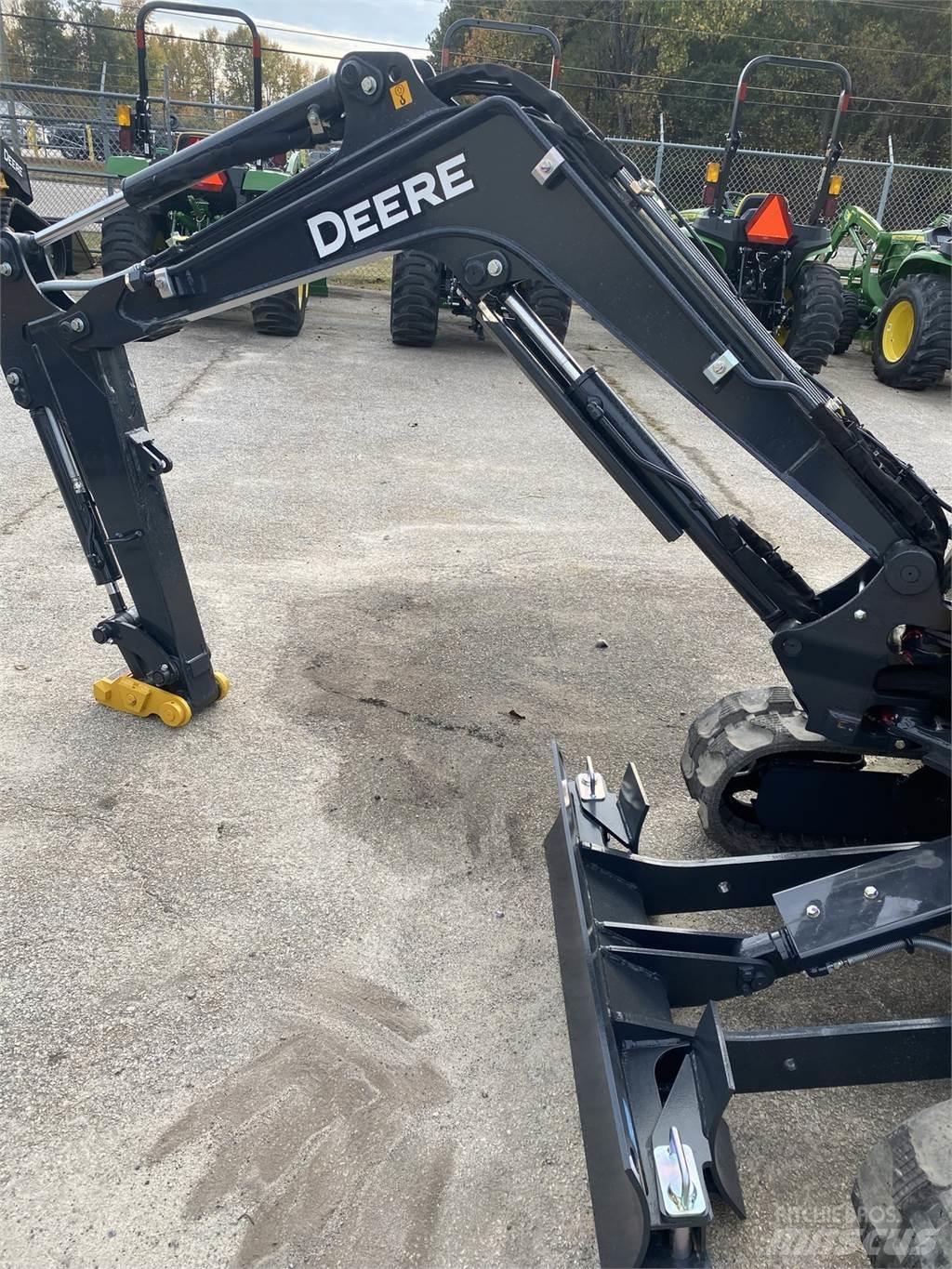 John Deere 17 P Mini pelle < 7t