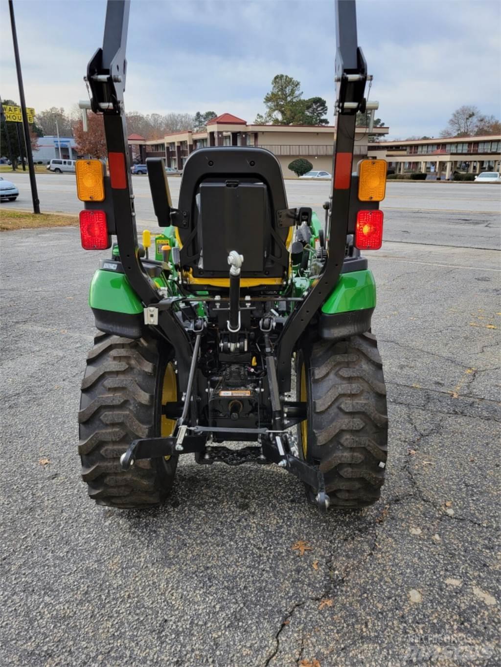 John Deere 2025R Micro tracteur
