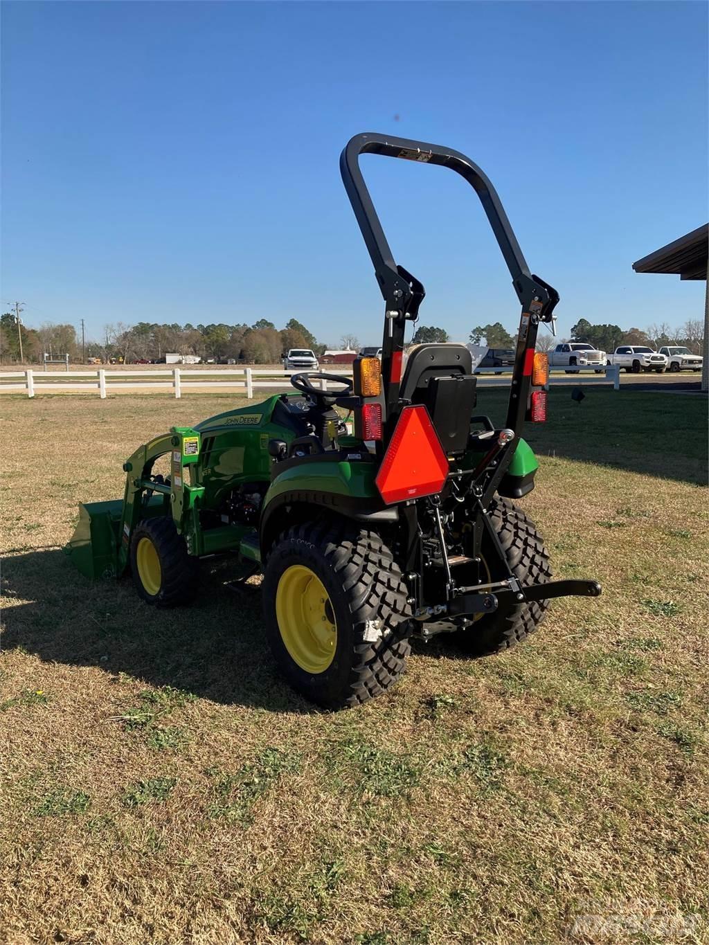 John Deere 2025R Micro tracteur