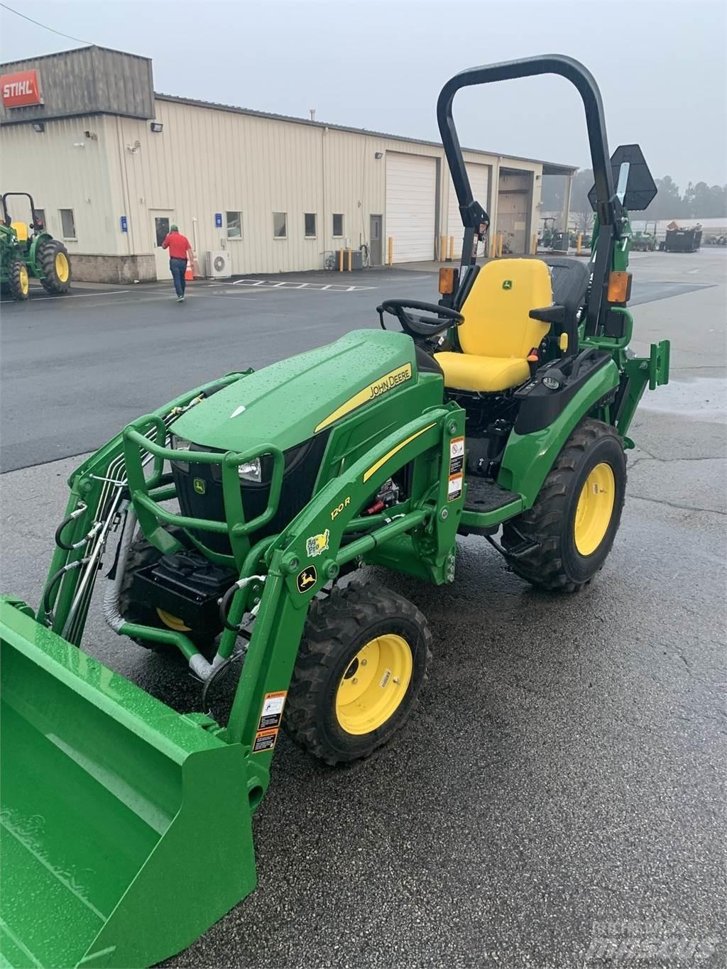 John Deere 2025R Micro tracteur
