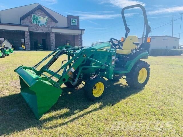 John Deere 2025R Micro tracteur