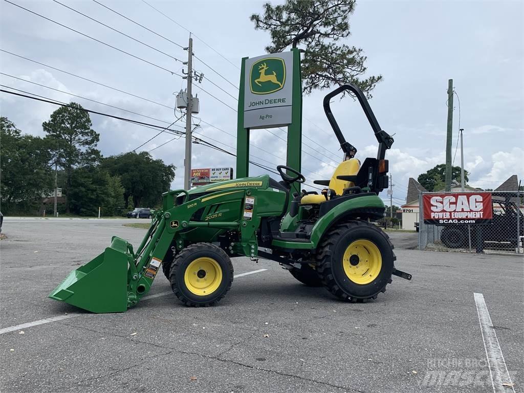 John Deere 2025R Micro tracteur
