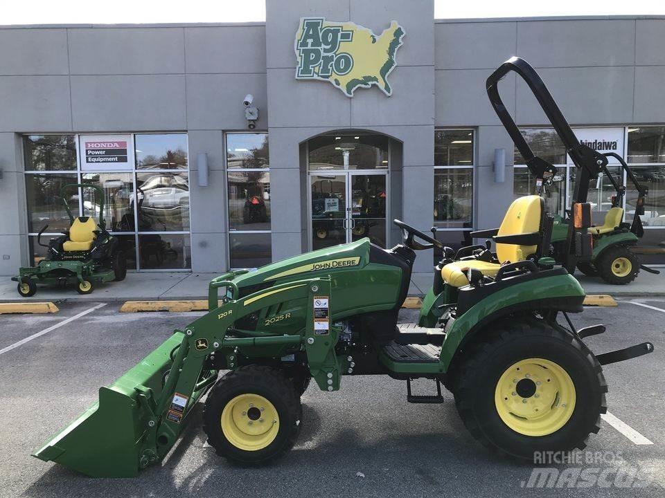 John Deere 2025R Micro tracteur