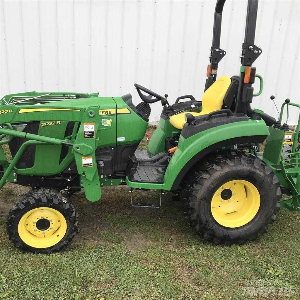 John Deere 2032R Micro tracteur