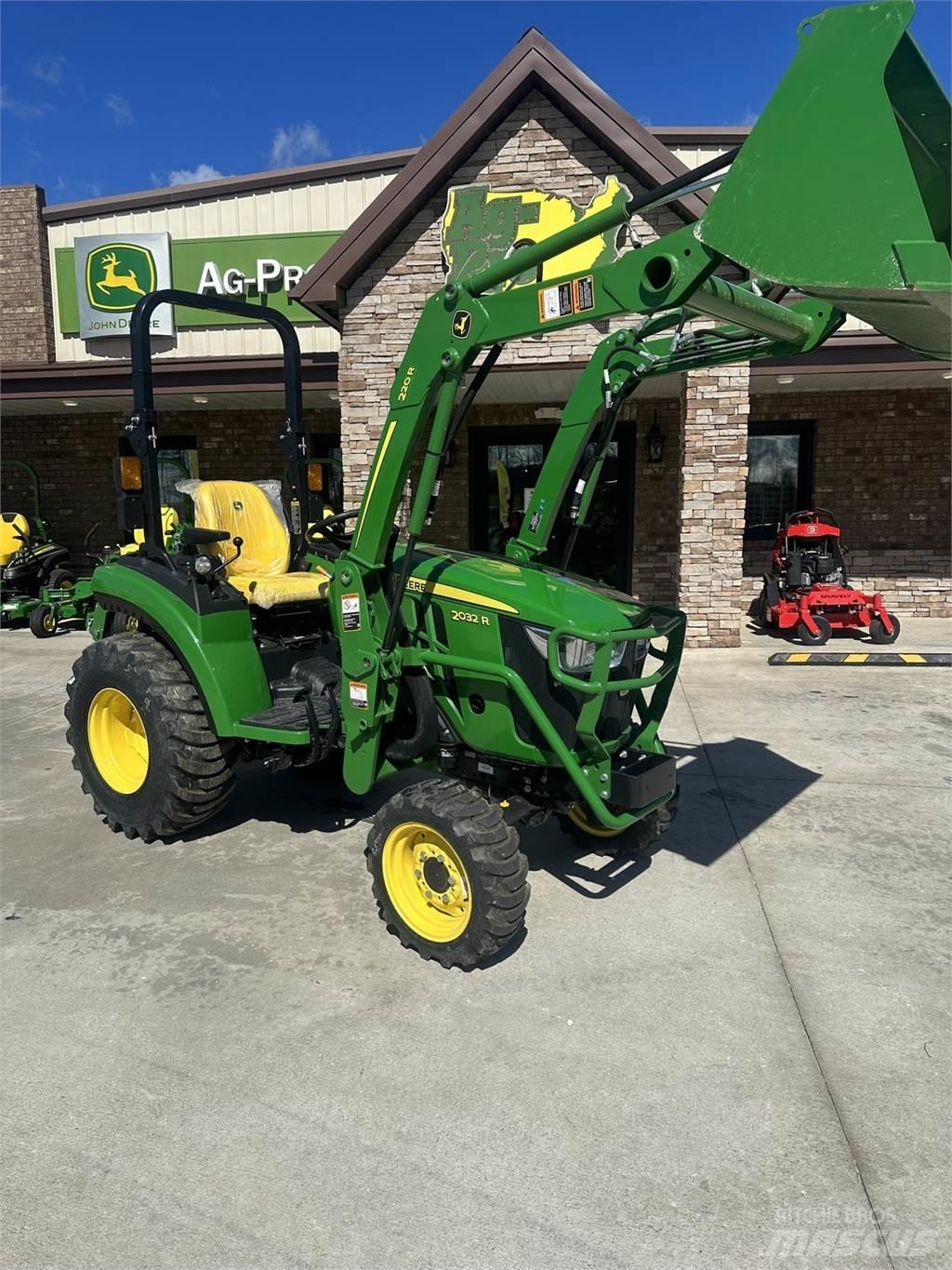 John Deere 2032R Micro tracteur