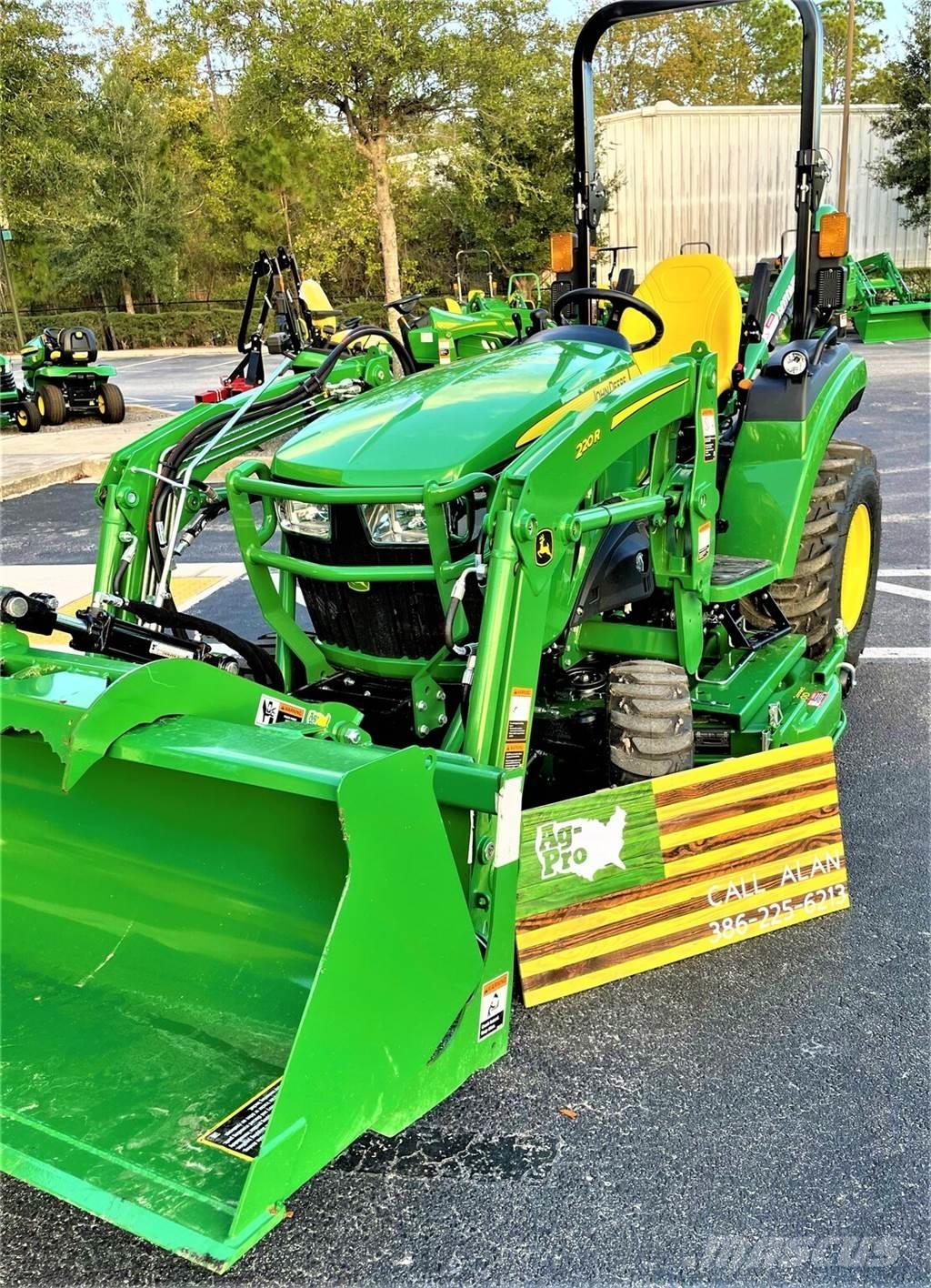 John Deere 2032R Micro tracteur