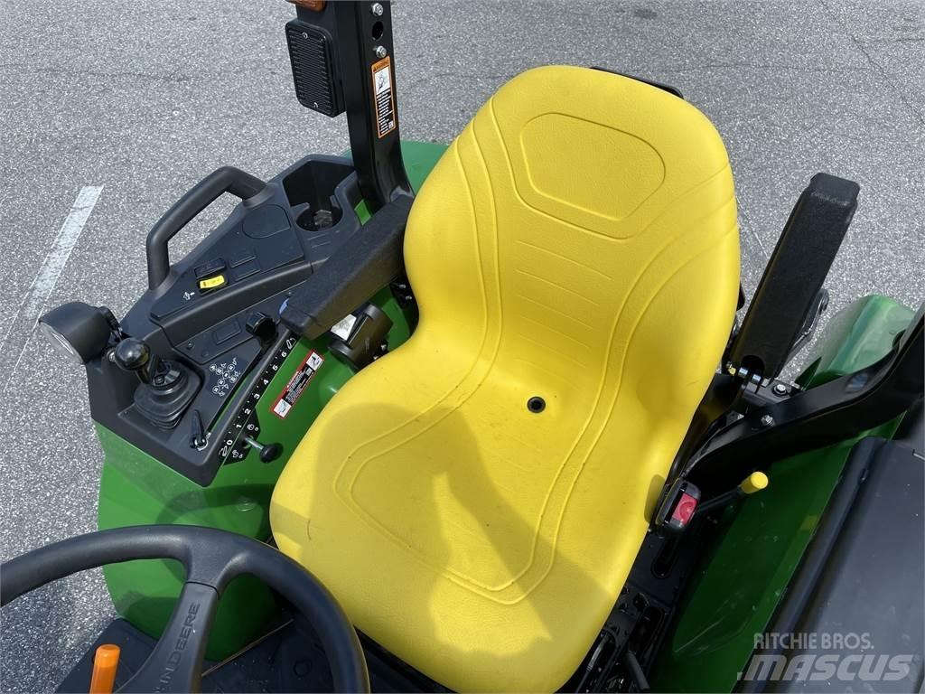 John Deere 2038R Micro tracteur