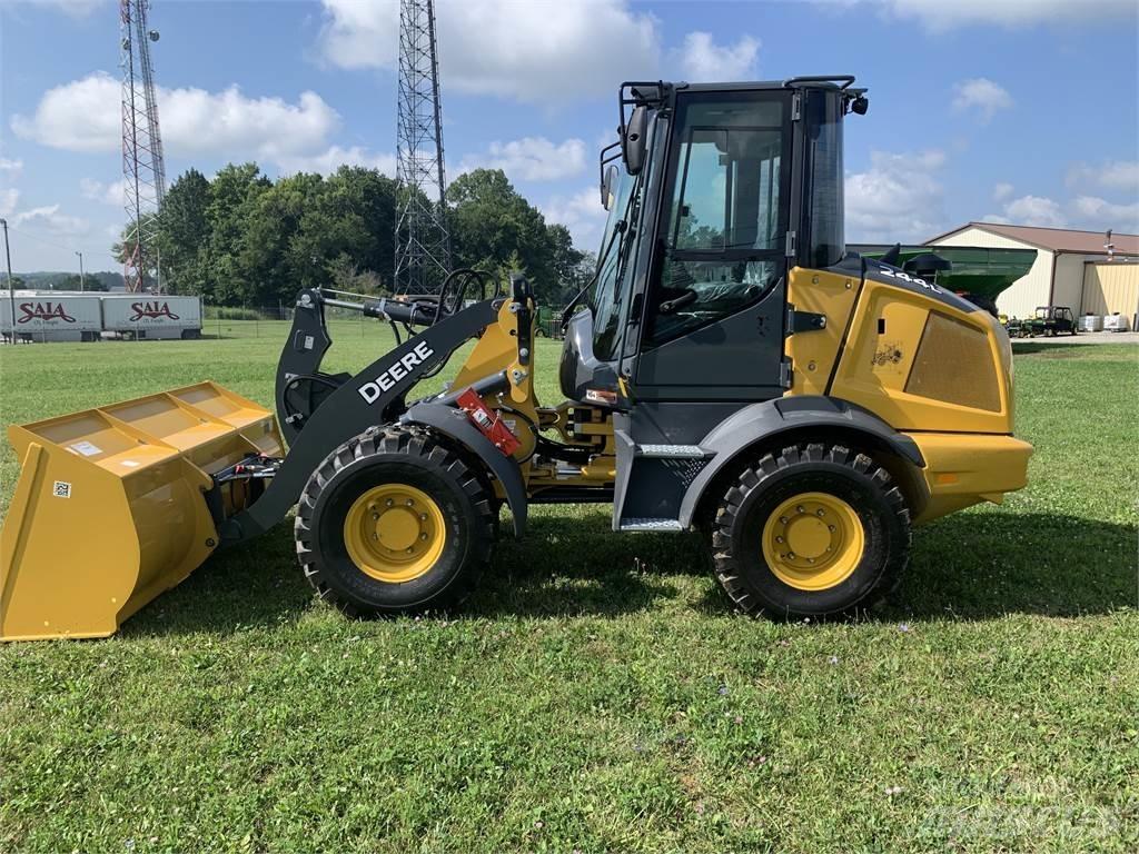 John Deere 244L Chargeuse sur pneus