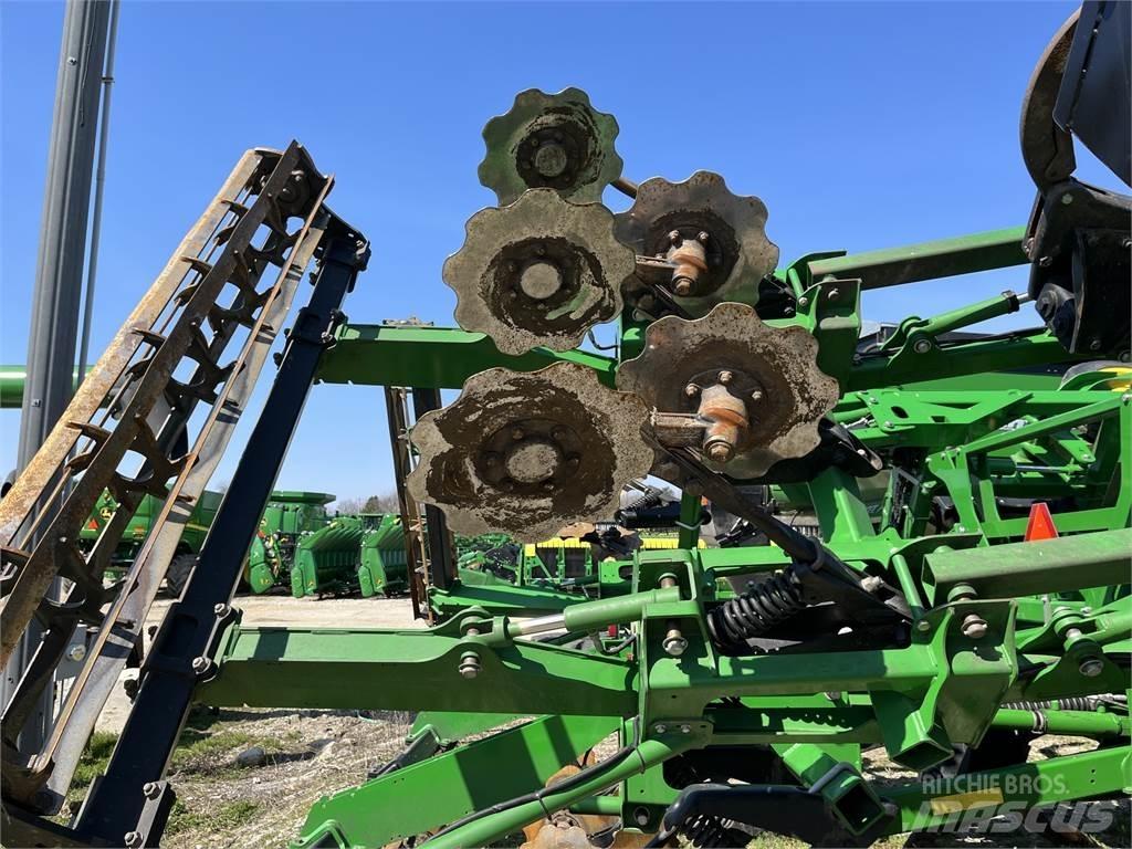 John Deere 2730 Autres outils de préparation du sol