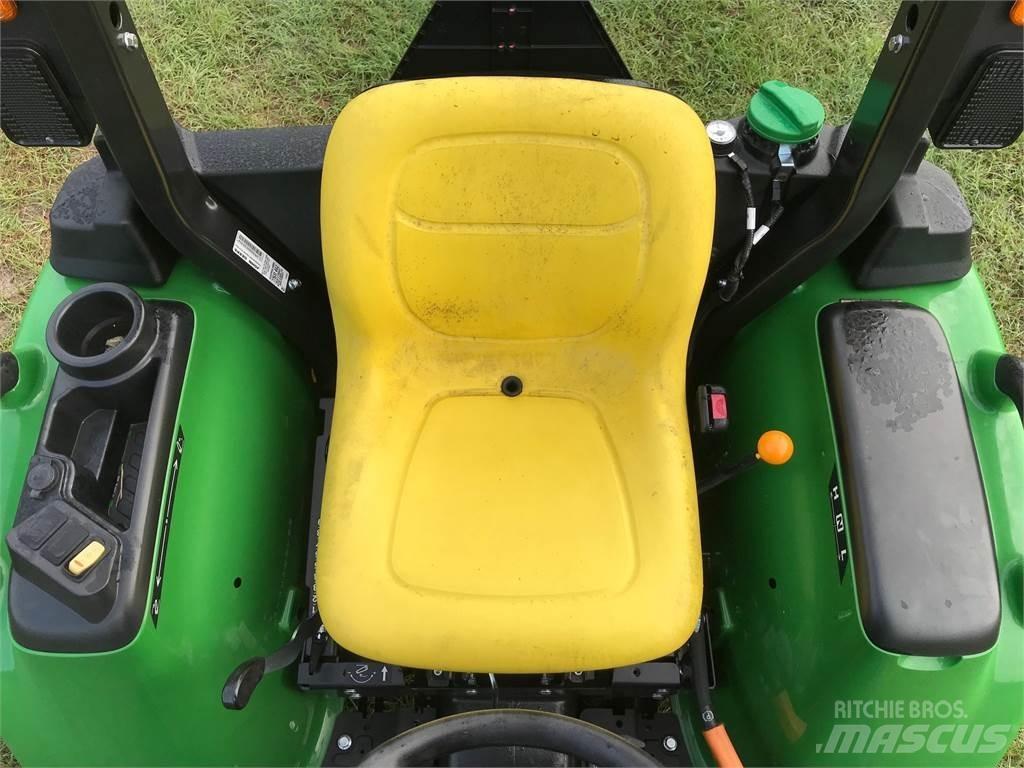 John Deere 3025E Micro tracteur