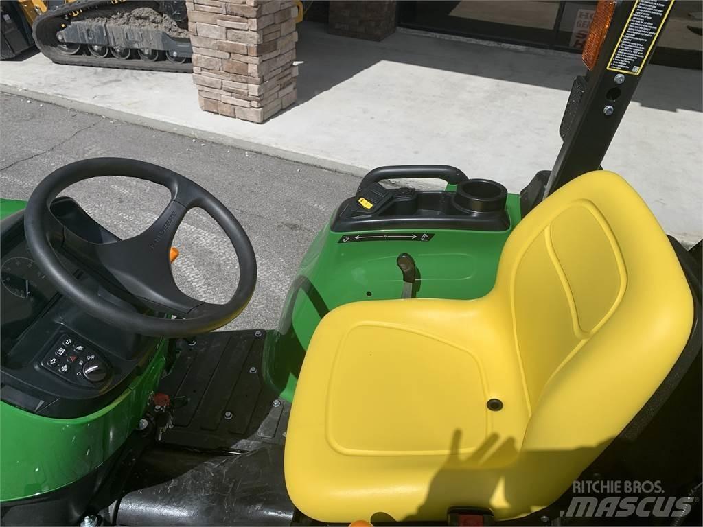 John Deere 3038E Micro tracteur