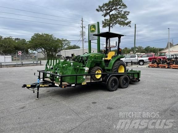 John Deere 3043D Tracteur