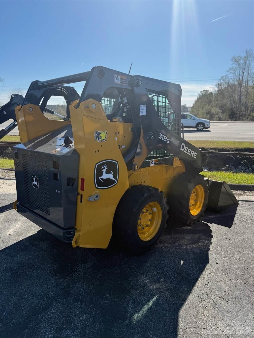 John Deere 318G Chargeuse compacte