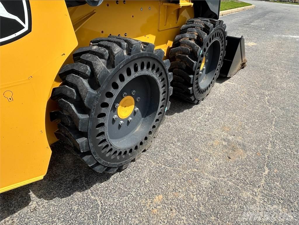 John Deere 318G Chargeuse compacte