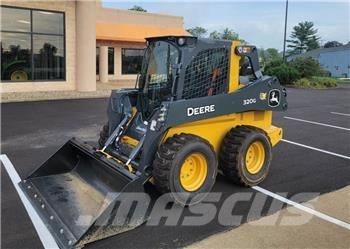 John Deere 320G Chargeuse compacte