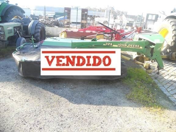 John Deere 324 Faucheuse-conditionneuse