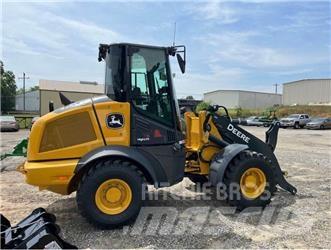 John Deere 324P Chargeuse sur pneus