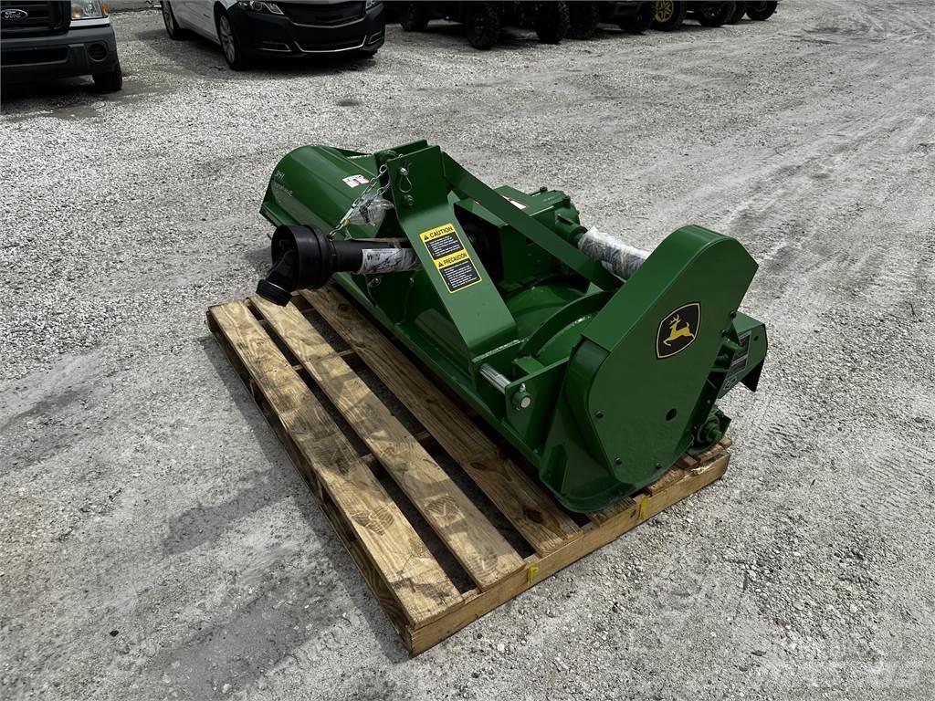 John Deere 390 Faucheuse