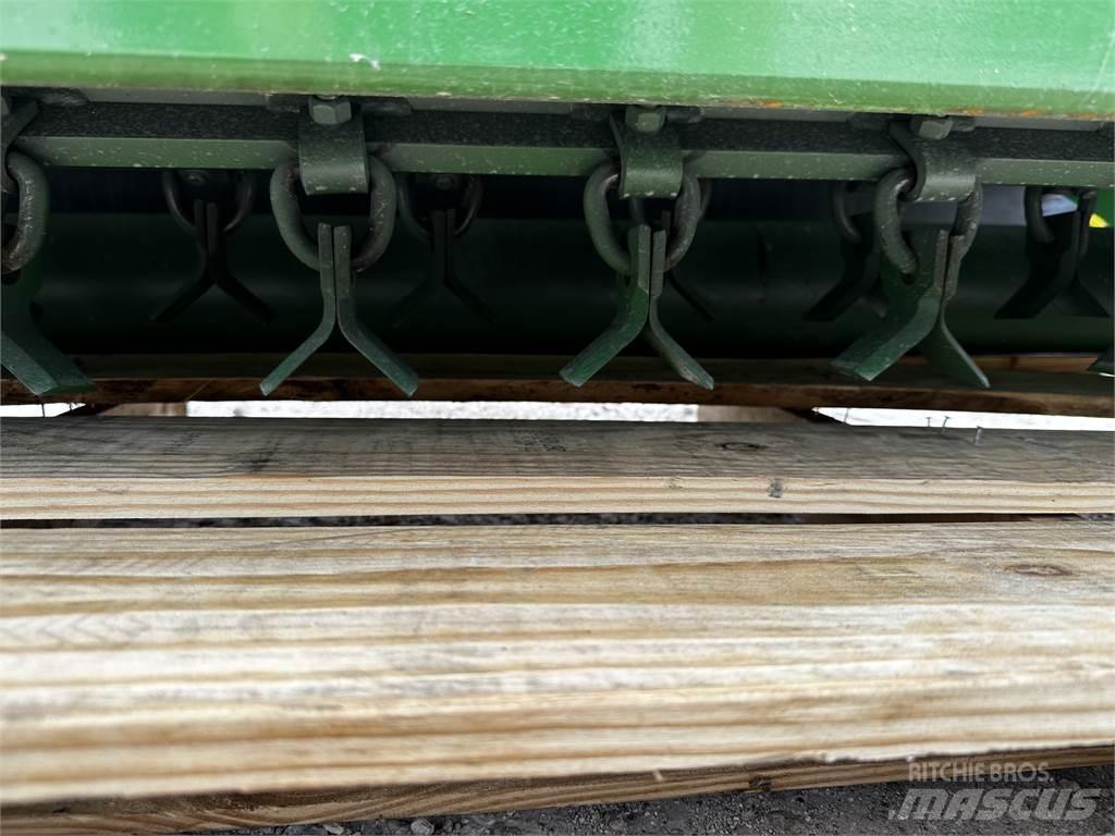 John Deere 390 Faucheuse