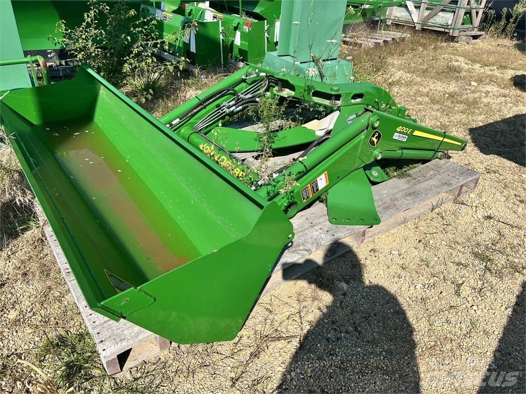 John Deere 400E Tracteur