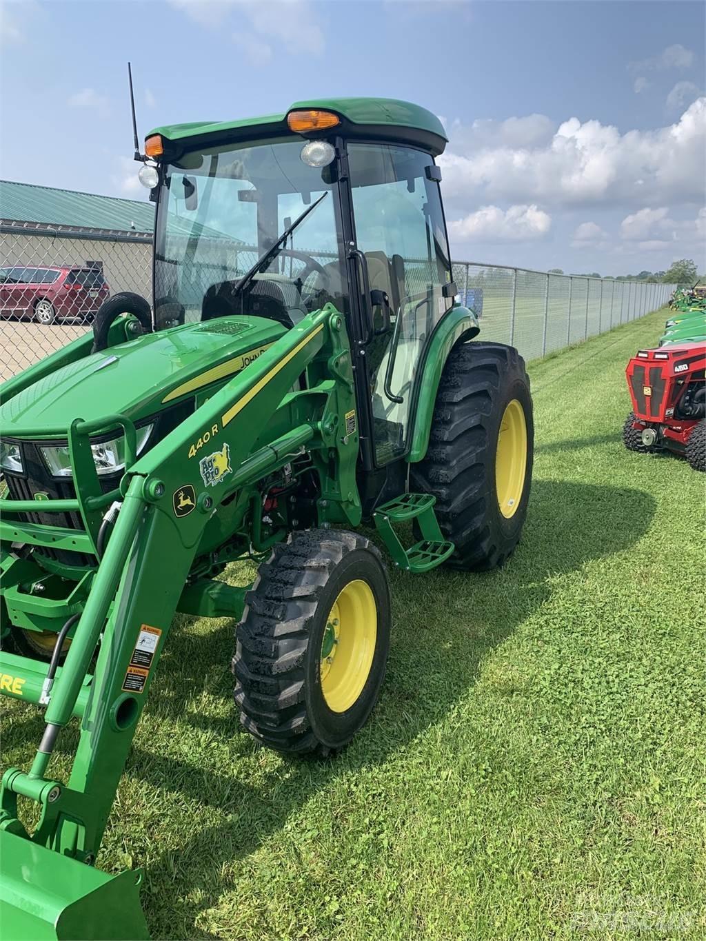John Deere 4044R Tracteur
