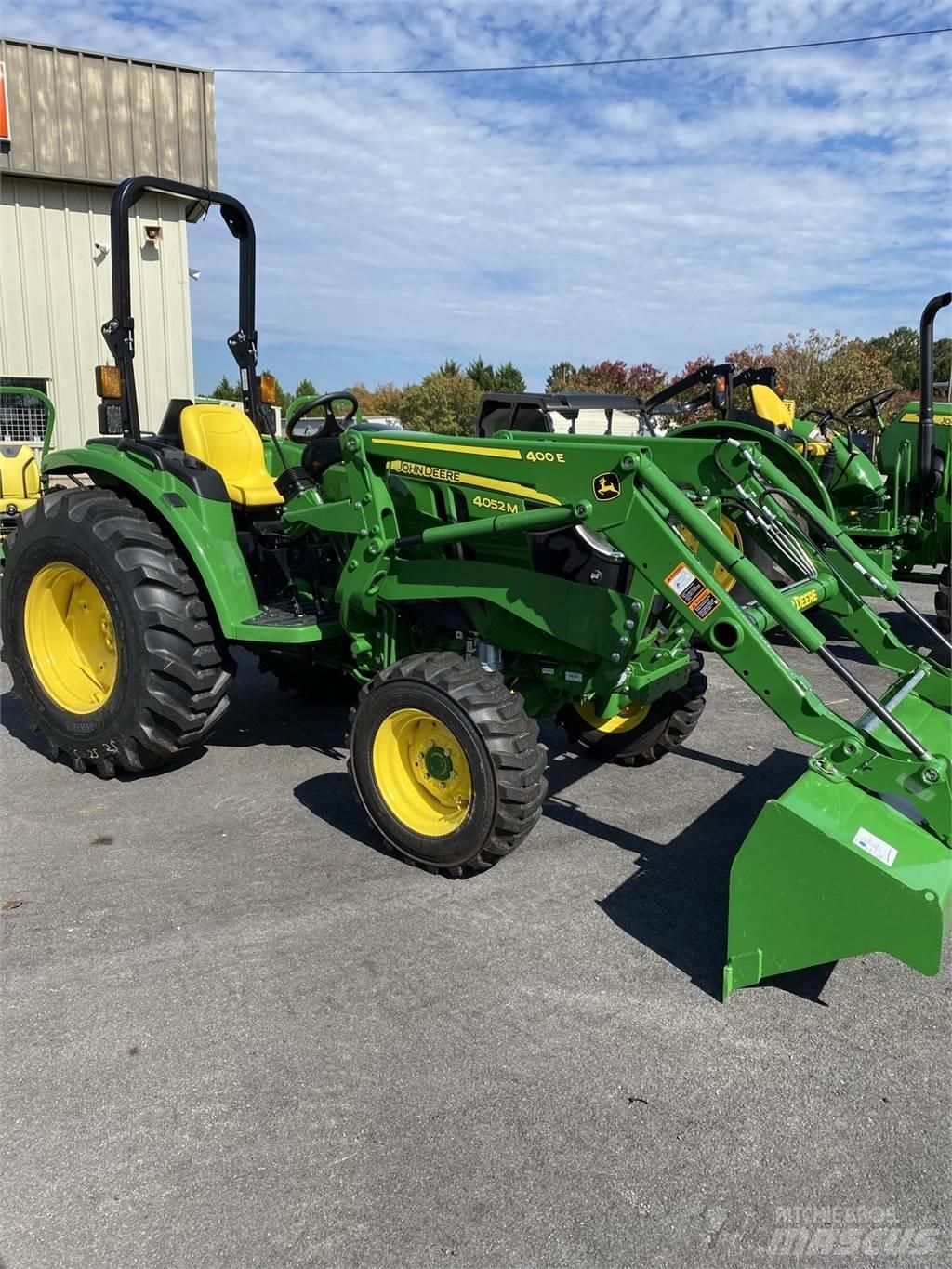 John Deere 4052M Tracteur