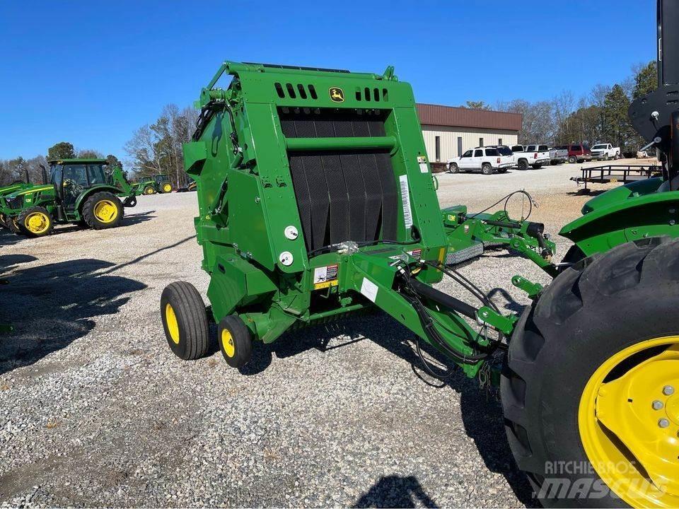 John Deere 450E Presse à balle ronde