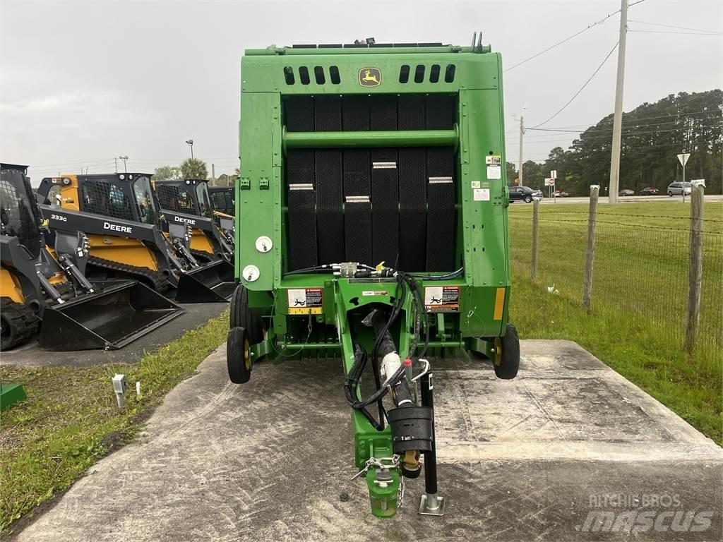 John Deere 450E Presse à balle ronde
