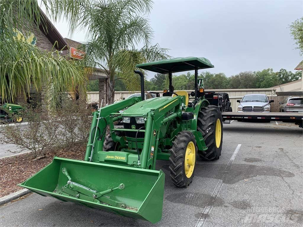 John Deere 5045E Tracteur