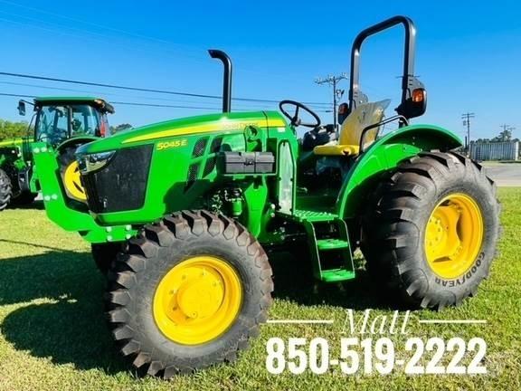 John Deere 5045E Tracteur