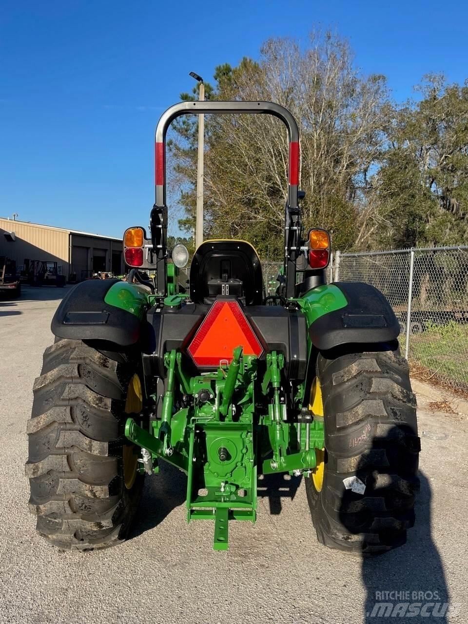 John Deere 5045E Tracteur