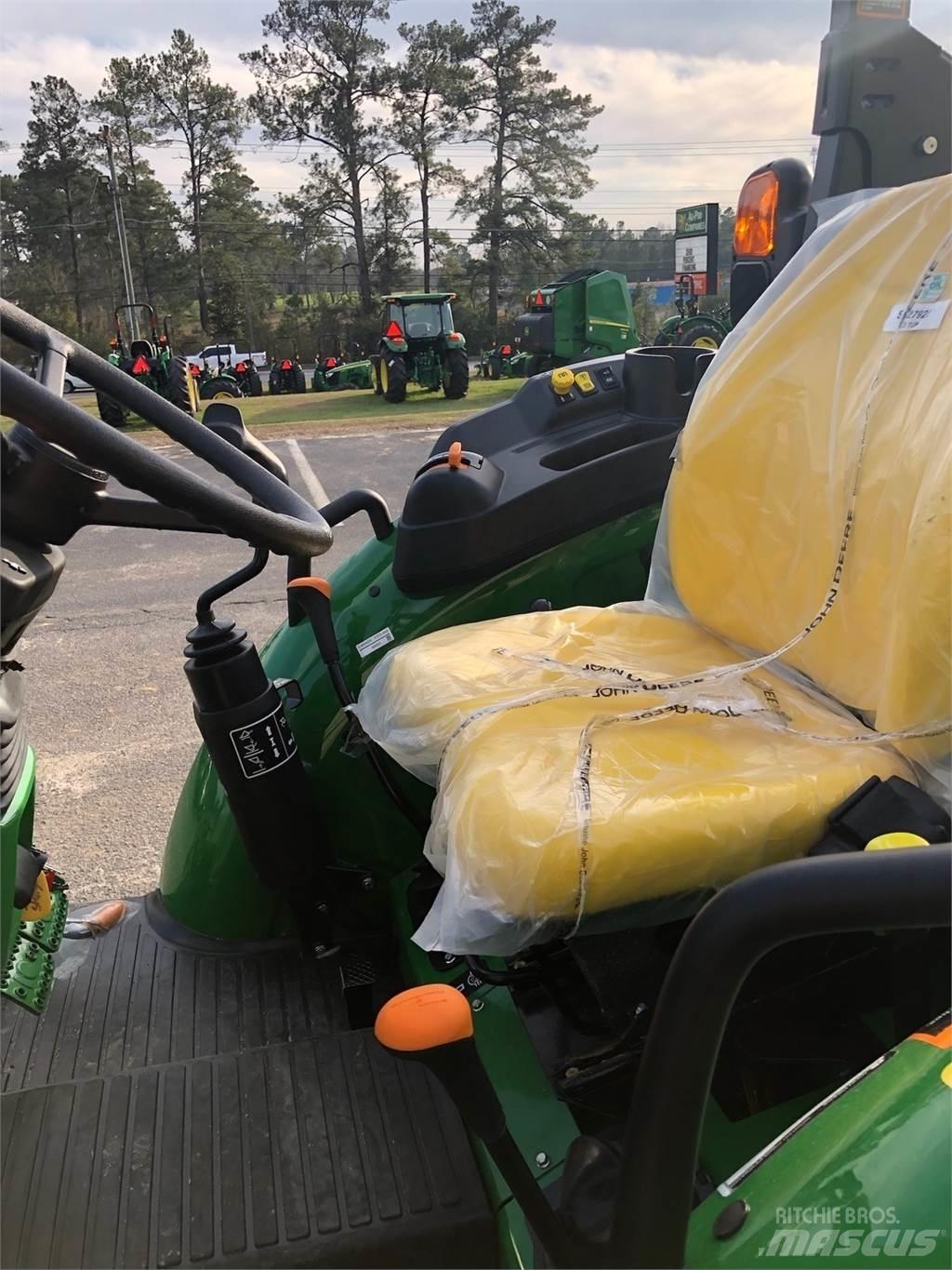 John Deere 5067E Tracteur