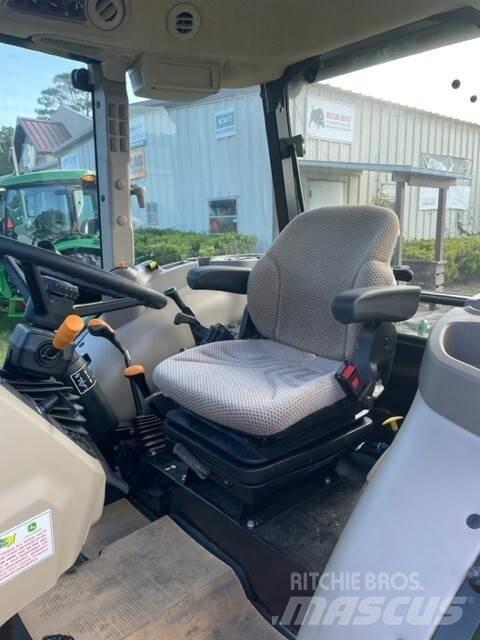 John Deere 5067E Tracteur