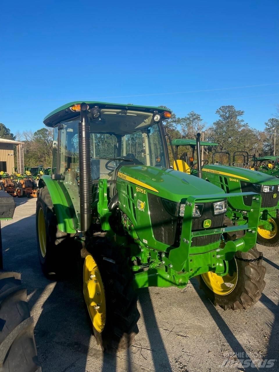John Deere 5075E Tracteur